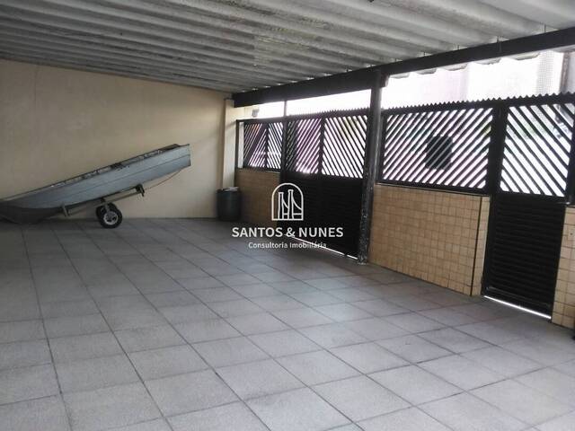 Sobrado para Venda em São Vicente - 1