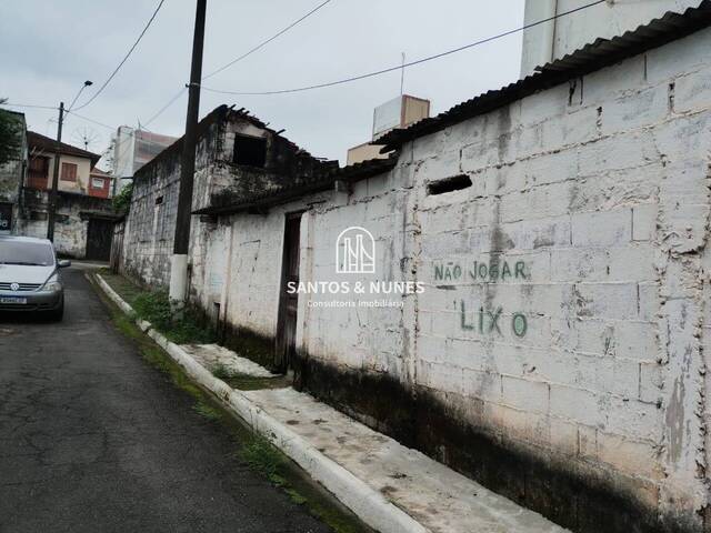 Sobrado para Venda em São Vicente - 4