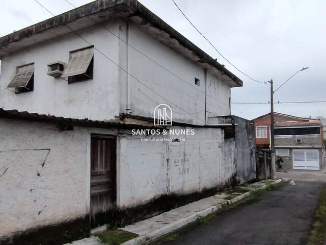 Sobrado para Venda em São Vicente - 3