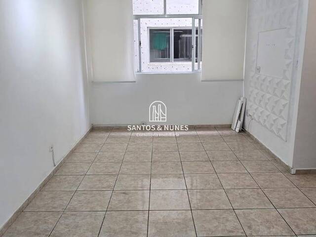 #1762 - Apartamento para Venda em São Vicente - SP - 2