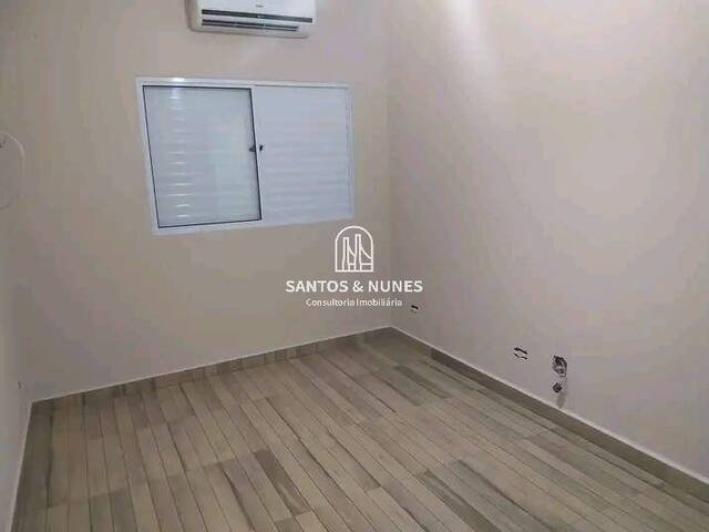 Casa para Venda em São Vicente - 5