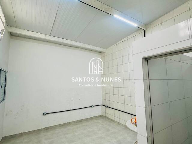 Kitnet para Locação em São Vicente - 3